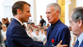 Emmanuel Macron et Didier Deschamps en 2019