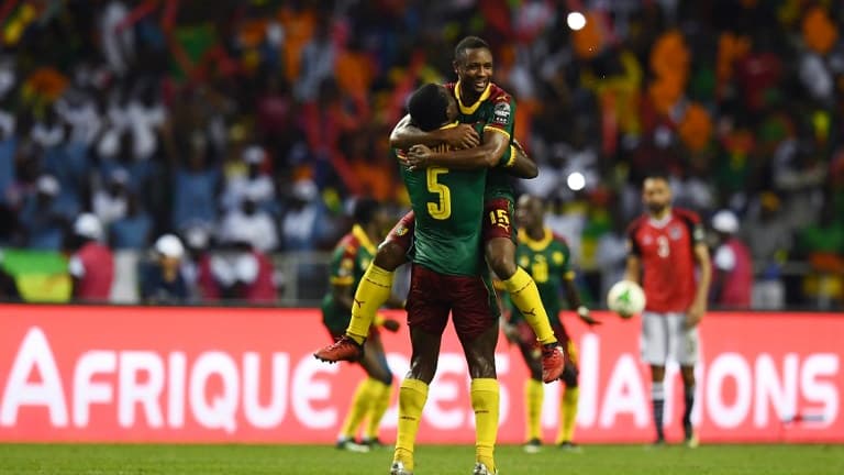 Michael Ngadeu-Ngadjui et Sebastien Siani célèbrent leur victoire