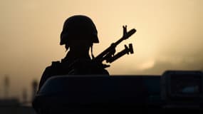 Un soldat après une attaque-suicide, près de Kaboul le 13 septembre 2017/image d'illustration