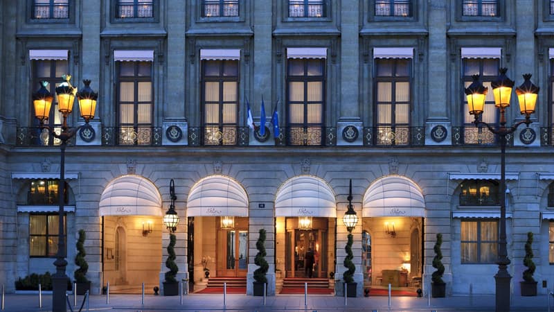 La façade de l'hôtel Ritz, place Vendôme