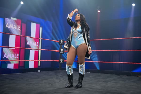 Amale "French Hope" fait son entrée sur le ring de NXT UK en septembre 2020