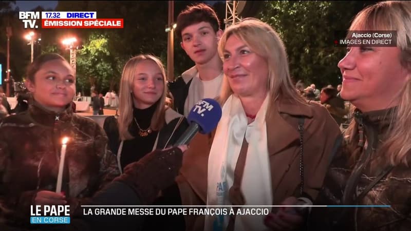 L'émotion de ce groupe qui a pu rencontrer le pape Francois à Ajaccio