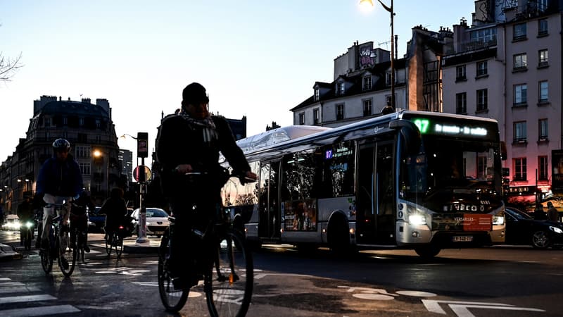 Barbara Pompili, ministre de la Transition écologique, prolonge du coup de pouce vélo jusqu’au 31 mars 2021 et le lance le programme "Objectif employeurs pro-vélo"