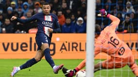 Kylian Mbappé lors d'OM-PSG en Ligue 1 le 26 février 2023