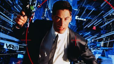"Johnny Mnemonic" avec Keanu Reeves se déroule en 2021.