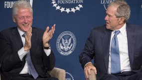 Bill Clinton et George W. Bush le 8 septembre 2014 à Washington.