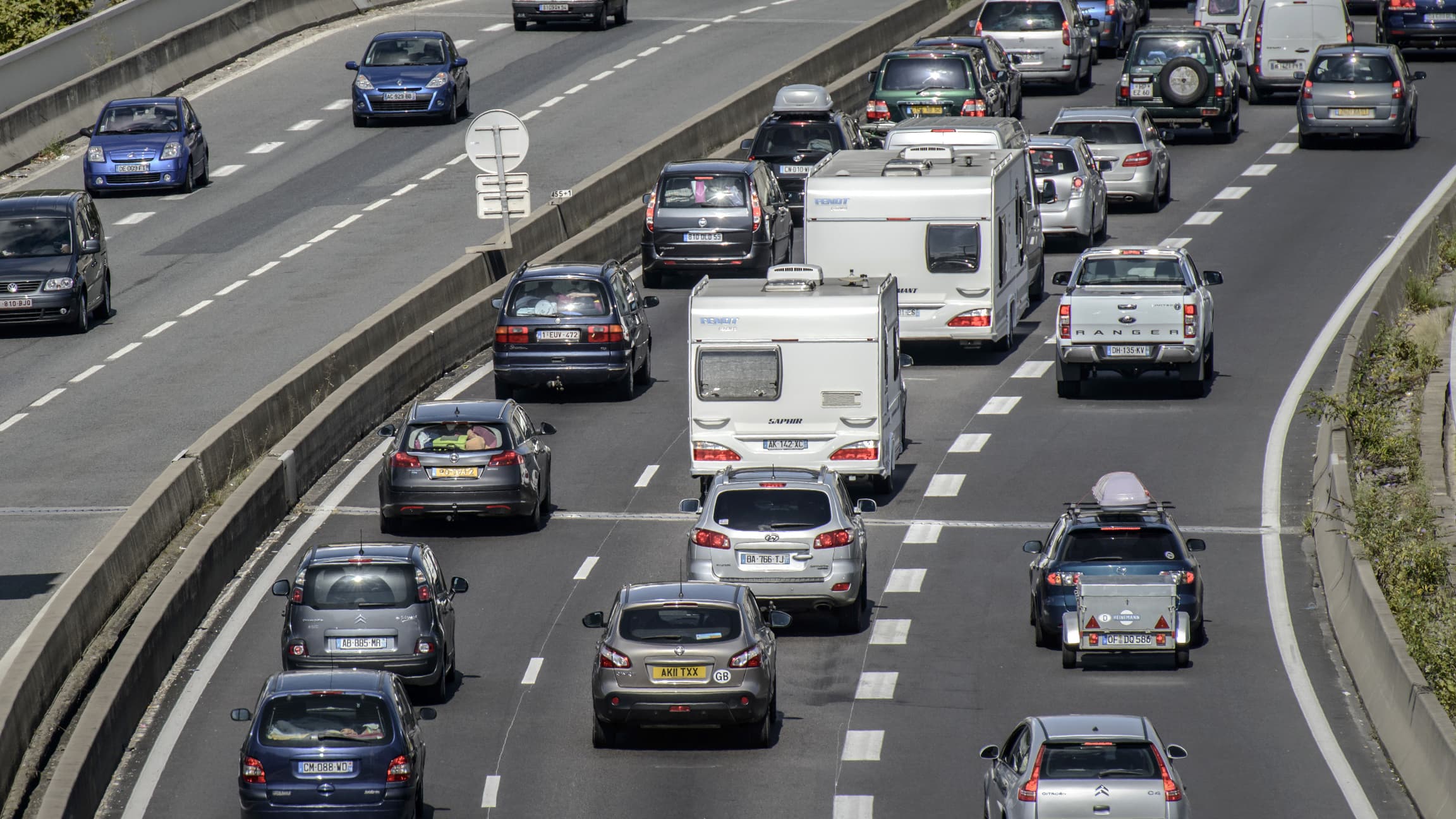 Autoroutes: Lancement D'une Alerte Pour Signaler Les Voitures à Contresens