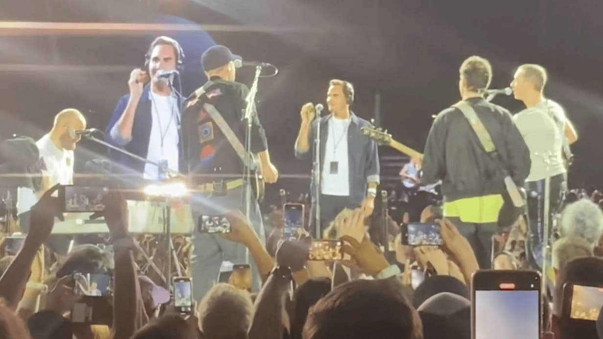 Roger Federer’s Surprise Appearance on Stage with Coldplay in Zurich