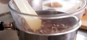 Roses des sables au chocolat au lait pour une note gourmande à l’heure du thé (Vidéo)