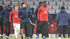 Abdoulaye Kamara à l'échauffement avant Bayern-PSG, le 7 avril 2021