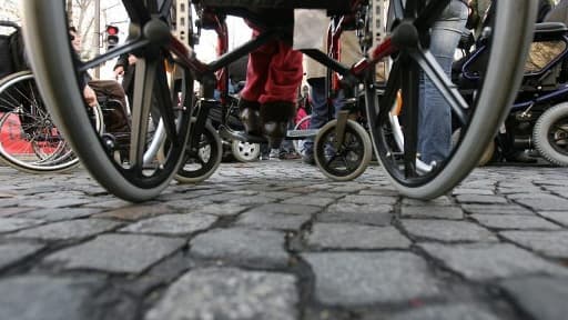 Un fauteuil roulant - Image d'illustration