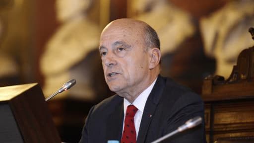 Alain Juppé, maire de Bordeaux, au conseil municipal de la ville, le 28 mars 2014, après sa réélection.