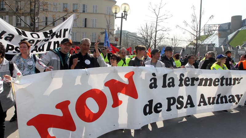 Manifestation de salariés du site PSA d'Aulnay-sous-Bois (Seine-St-Denis) à Paris, le 23 mars dernier.