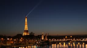 La Tour Eiffel lors de son scintillement "classique" (illustration).