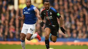 Djibril Sidibé face à Jordan Ayew