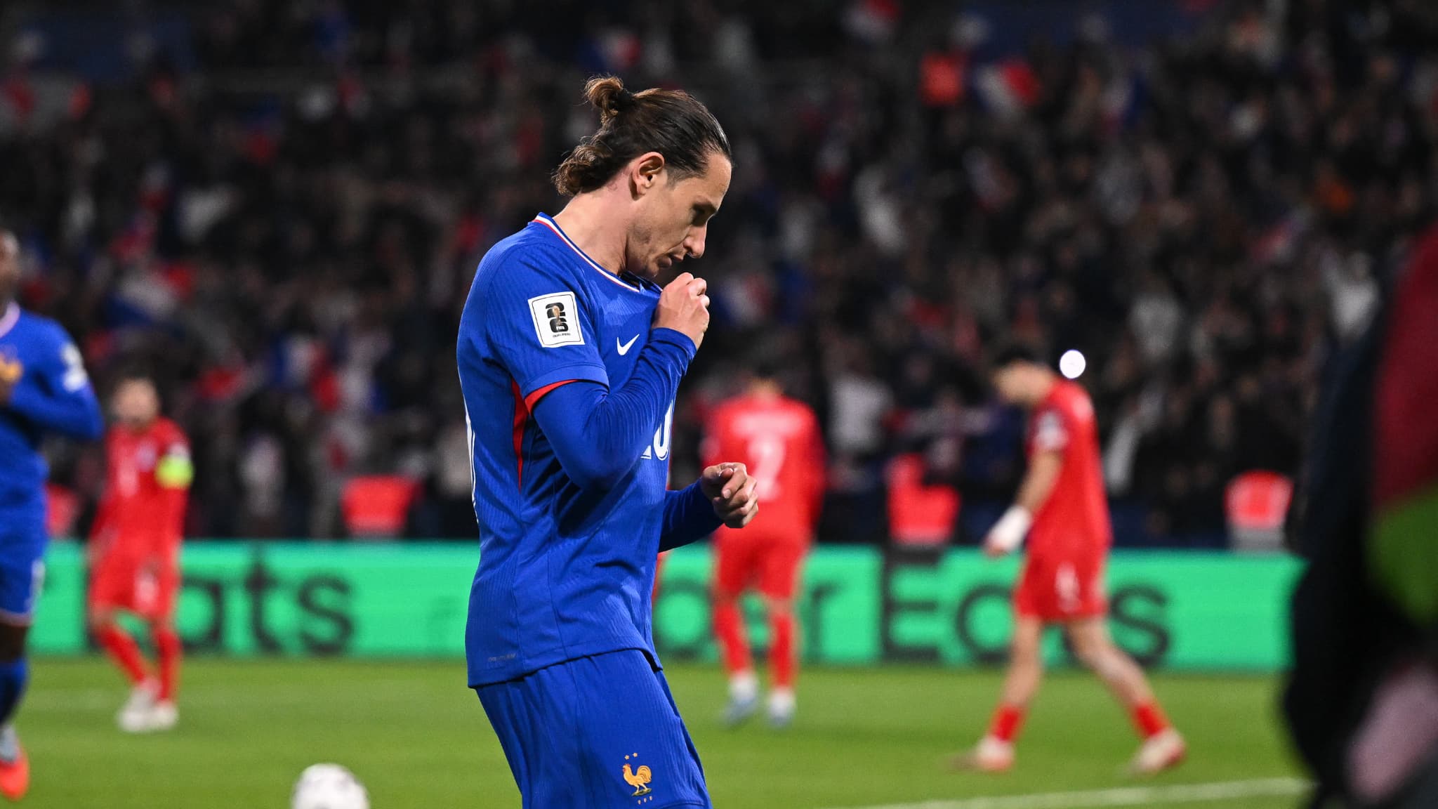 "UNE LEÇON DE VIE": APRÈS SON BUT LORS DE FRANCE-AZERBAÏDJAN, FLORIAN THAUVIN RACONTE SON RETOUR FRACASSANT SIX ANS APRÈS