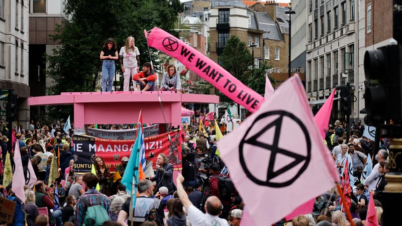 Des militants d'Extinction Rébellion dans le centre de Londres