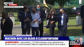Emmanuel Macron arrive à Clairefontaine pour rencontrer l'équipe de France 