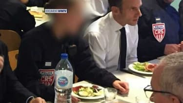 Emmanuel Macron attablé avec des CRS lundi 3 décembre
