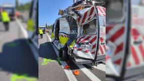 Un fourgon de la SAPN a été percuté par un poids lourd ce lundi sur l’autoroute A13.