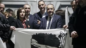 La coalition formée par Gilles Jean-Guy Talamoni et Gilles Simeoni pour les territoriales en Corse est arrivée en tête au premier tour. 