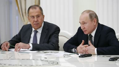 Le président russe Vladimir Poutine et le ministre des Affaires étrangères Sergueï Lavrov sont personnellement visés par des sanctions de l'Union européenne.