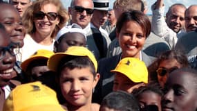 Valérie Trierweiler et Najat Vallaud-Belkacem ont improvisé mercredi une partie de raquettes à Ouistreham.