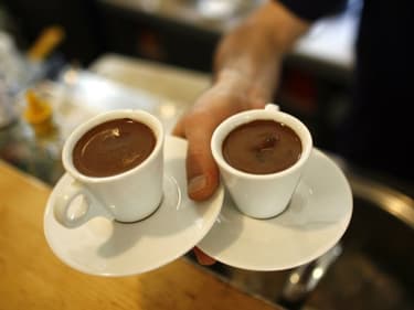 Les pourboires payés par carte bancaire dans les cafés et restaurants seront désormais défiscalisés.