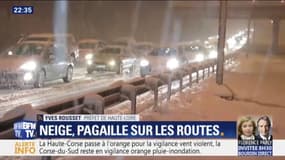 À Saint-Étienne, la neige paralyse 600 véhicules sur les routes