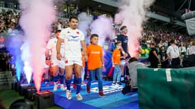 Antoine Dupont à l'entrée des joueurs sur le terrain lors du match de préparation à la Coupe du monde, France-Ecosse (30-27), le 12 août 2023