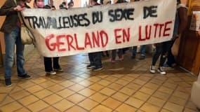 Le collectif de soutien aux travailleuses du sexe a investi la mairie du 7e arrondissement ce vendredi.