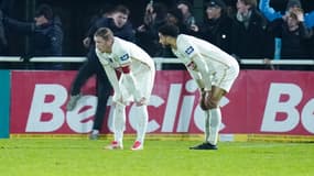 Les Niçois Melvin Bard et Mohamed Abdelmonem après l'élimination contre Saint-Brieuc en Coupe de France, le 5 février 2025