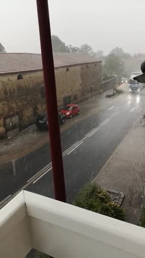 De violents orages de grêle en Haute-Loire - Témoins BFMTV
