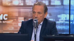 Le commandant de bord Gérard Arnoux, ce mercredi chez Jean-Jacques Bourdin.