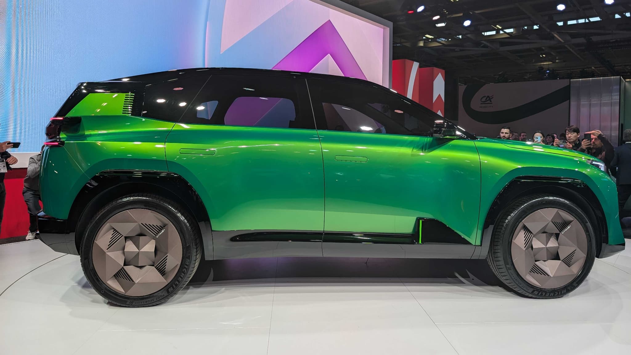 Le nouveau C5 Aircross Concept de Citroën, dévoilé au Mondial de l'Auto à Paris, le 14 octobre 2024. 
