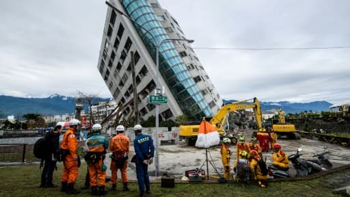 Un immeuble partiellement effondré après un violent séisme, dans la ville de Hualien, le 7 février 2018 à Taïwan