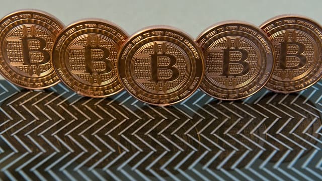 N'étant pas considéré comme des instruments financiers, le bitcoin n'entre pas dans le périmètre de supervision directe de l'AMF.