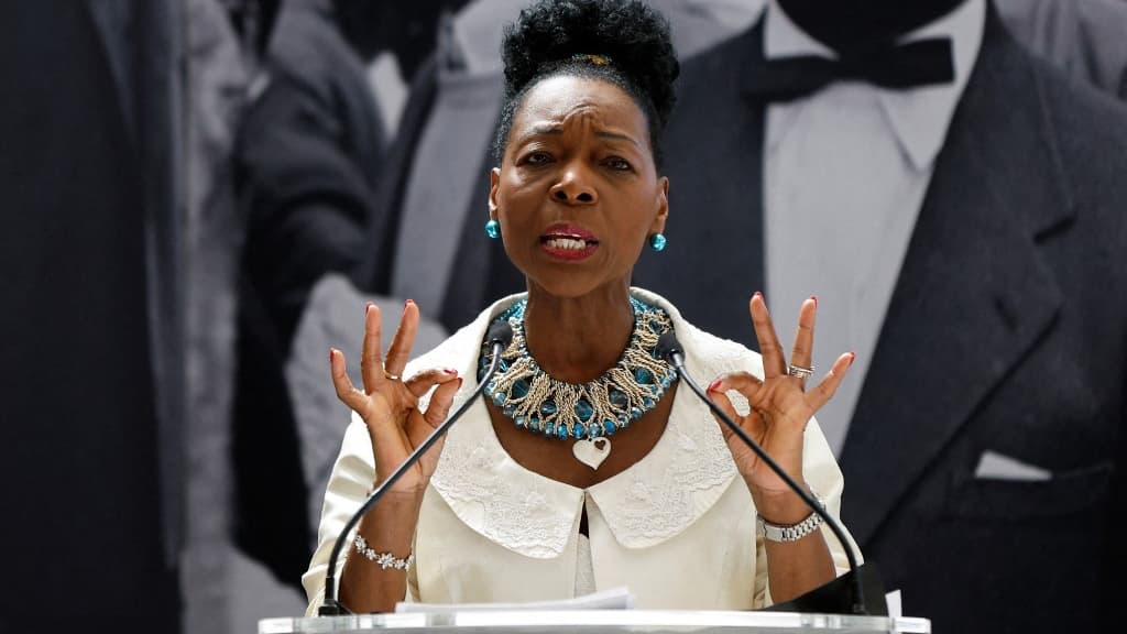 Floella Benjamin s'exprime avant l'inauguration du monument national Windrush à la gare de Waterloo, à Londres, le 22 juin 2022. Floella Benjamin s'exprime avant l'inauguration du monument national Windrush à la gare de Waterloo, à Londres, le 22 juin 2022.
