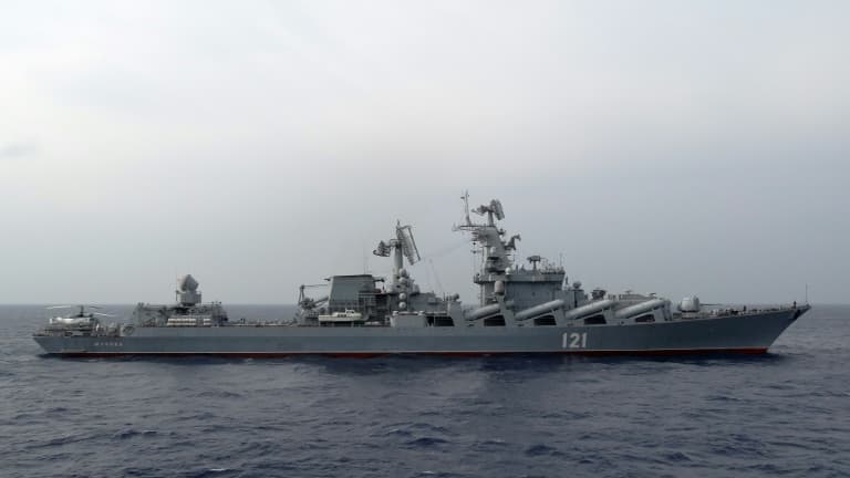 Le croiseur Moskva, vaisseau amiral de la flotte russe de la mer Noire en décembre 2015 en mer Méditerranée