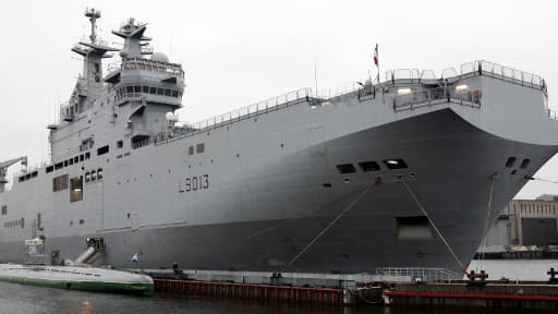 La vente, par la France à la Russie, de deux vaisseaux militaires Mistral, fait toujours débat.