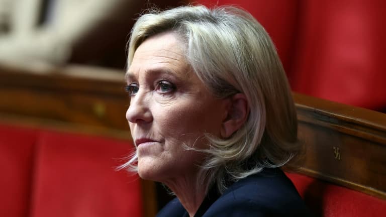 La cheffe des députés Rassemblement national Marine Le Pen le 2 décembre 2024 à l'Assemblée nationale à Paris