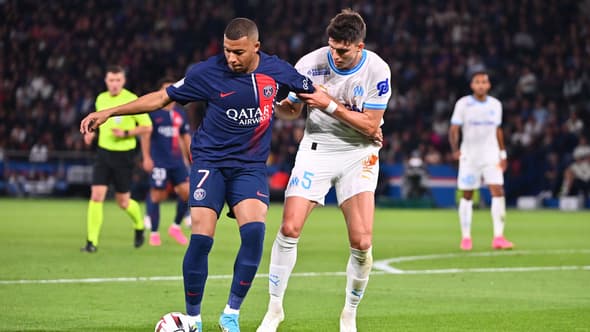 Kylian Mbappé et Leonardo Balerdi, à Paris le 24 septembre 2023