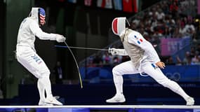 Maxime Pauty lors du match pour la médaille de bronze par équipes au fleuret lors des Jeux de Paris, le 4 août 2024.