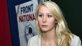 Marion Maréchal-Le Pen avait été qualifiée de "conne" et de "salope" par l'assitant parlementaire d'un sénateur socialiste.
