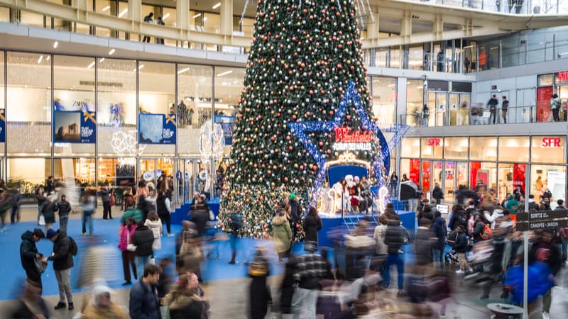 "Chaque année je me dis que je m'y mets tôt mais...": ces Français qui font leurs cadeaux de Noël à la dernière minute