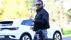 Équipe de France : Koundé arrive à Clairefontaine avec "un sac dinosaure"