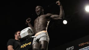 Themba Gorimbo (UFC) avant un combat en Afrique du Sud, le 12/05/2016