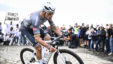 Mathieu van der Poel sur Paris-Roubaix, le 13 avril 2025