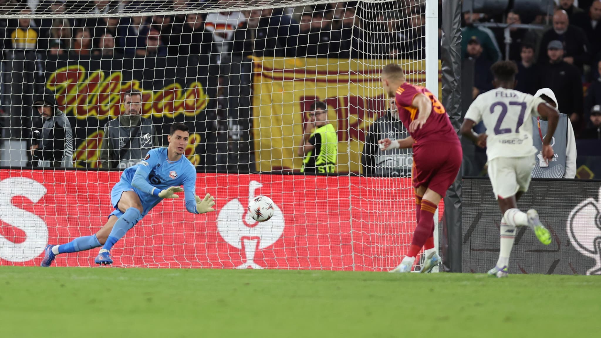 "UNE SENSATION UNIQUE" MAIS DÉSAGRÉABLE: L’AMERTUME DE L’ENTRAÎNEUR DE L’AS ROME APRÈS LES TROIS PENALTIES MANQUÉS FACE À LILLE