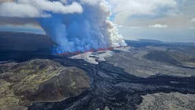 Une éruption volcanique sur la péninsule de Reykjanes, Islande, le 29 mai 2024